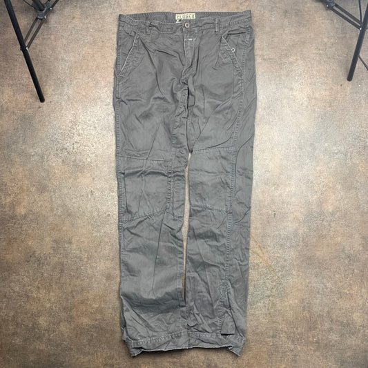 Closed 00s grey panelled combat trousers