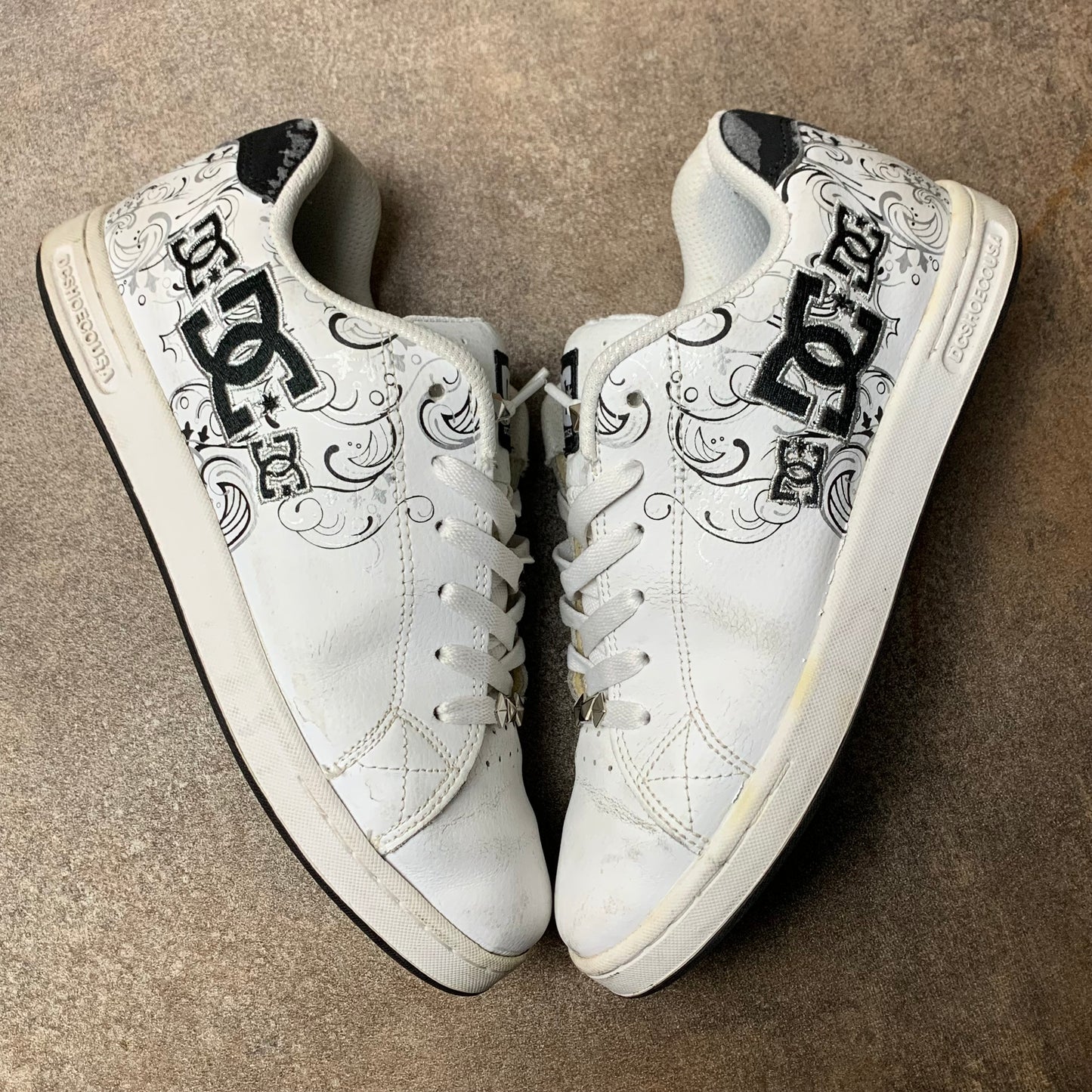 DC Shoes Pixie 3 00s white black chunky trainers
