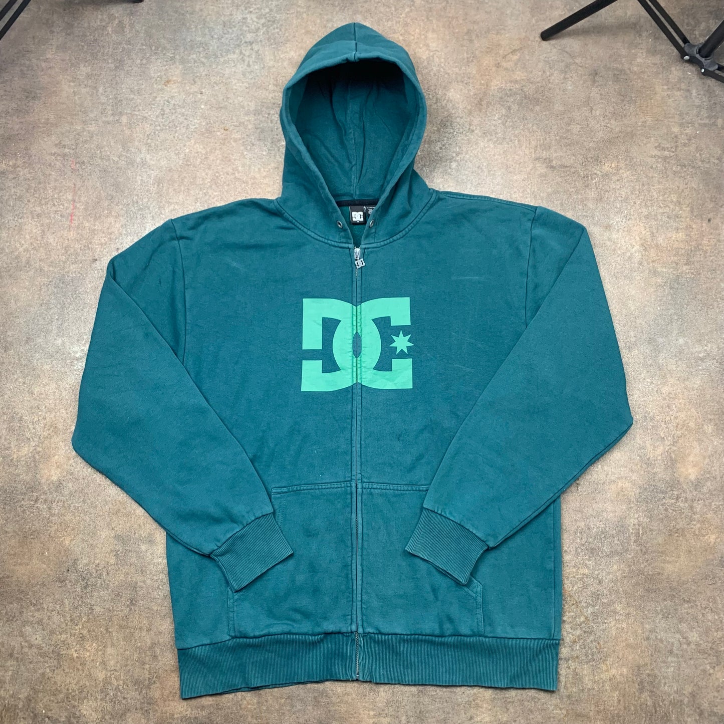 DC Shoes 00s graphic zip hoodie (XL)
