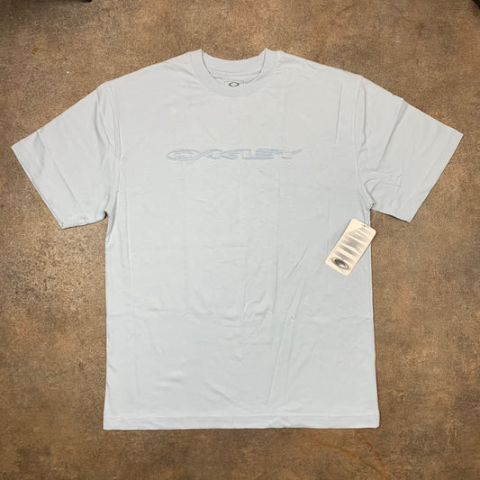 Oakley 00s deadstock cut and sewn tee