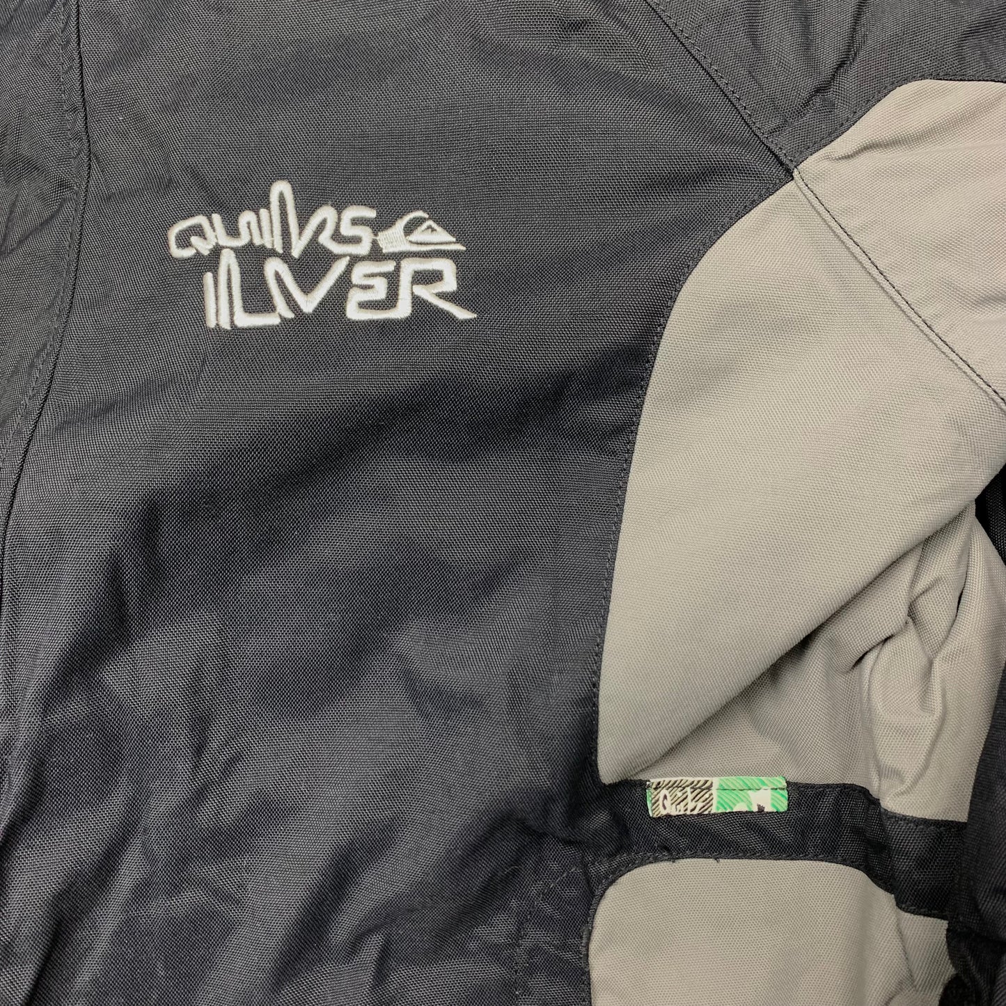Quiksilver 00s utilised ski jacket (S)