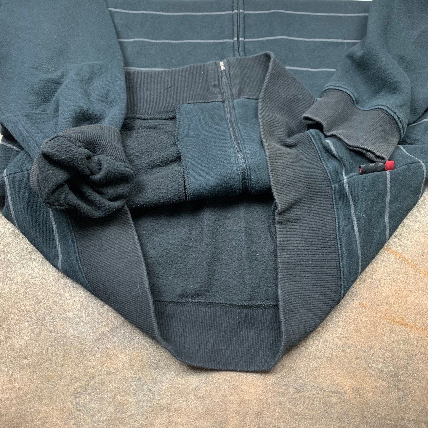 Billabong 00s graphic zip sweater (L)