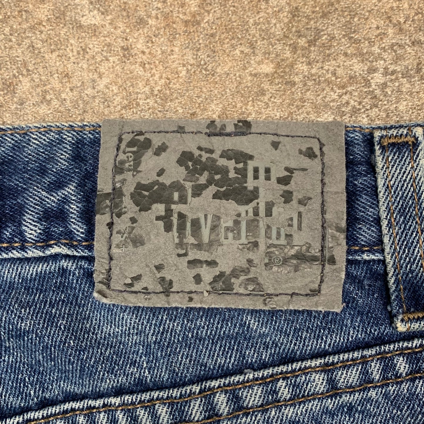 Levi's Silvertab 00s baggy faded jeans (38")