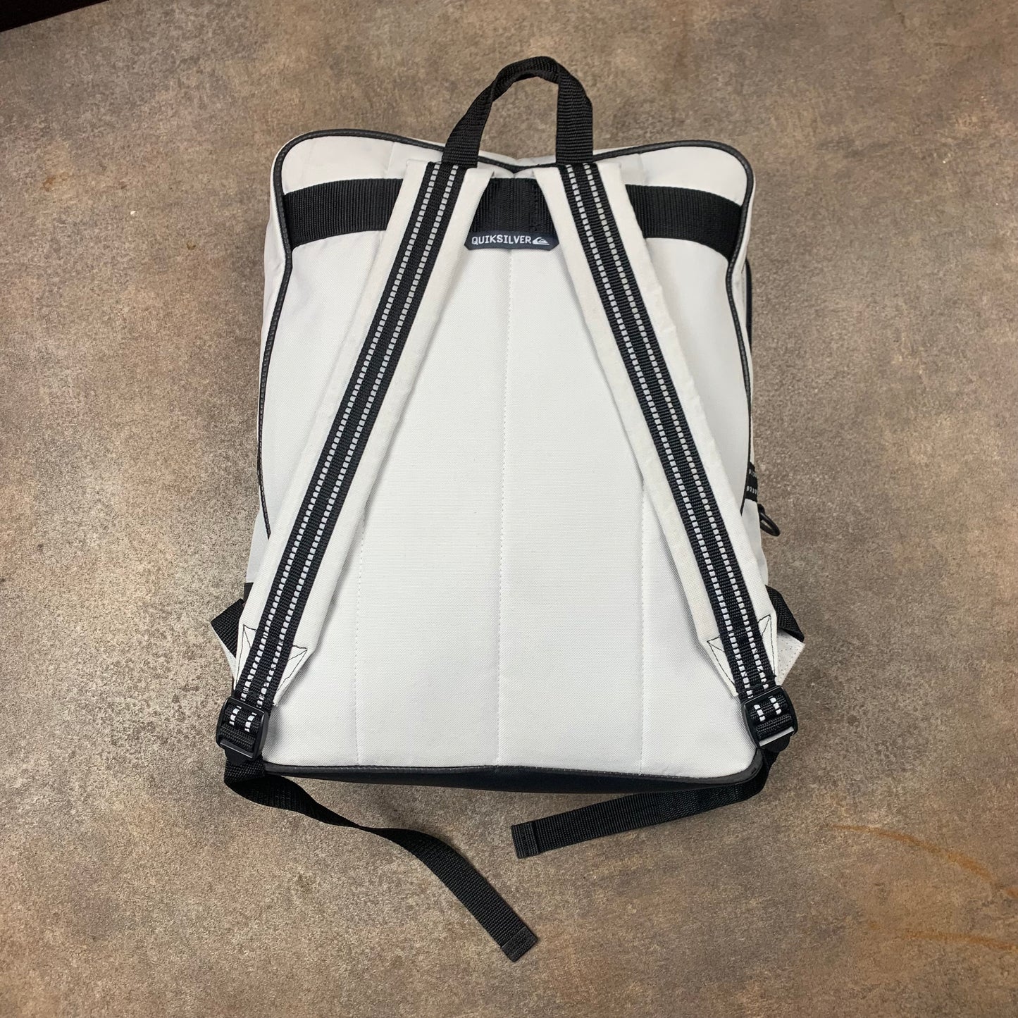 Quiksilver 00s square backpack