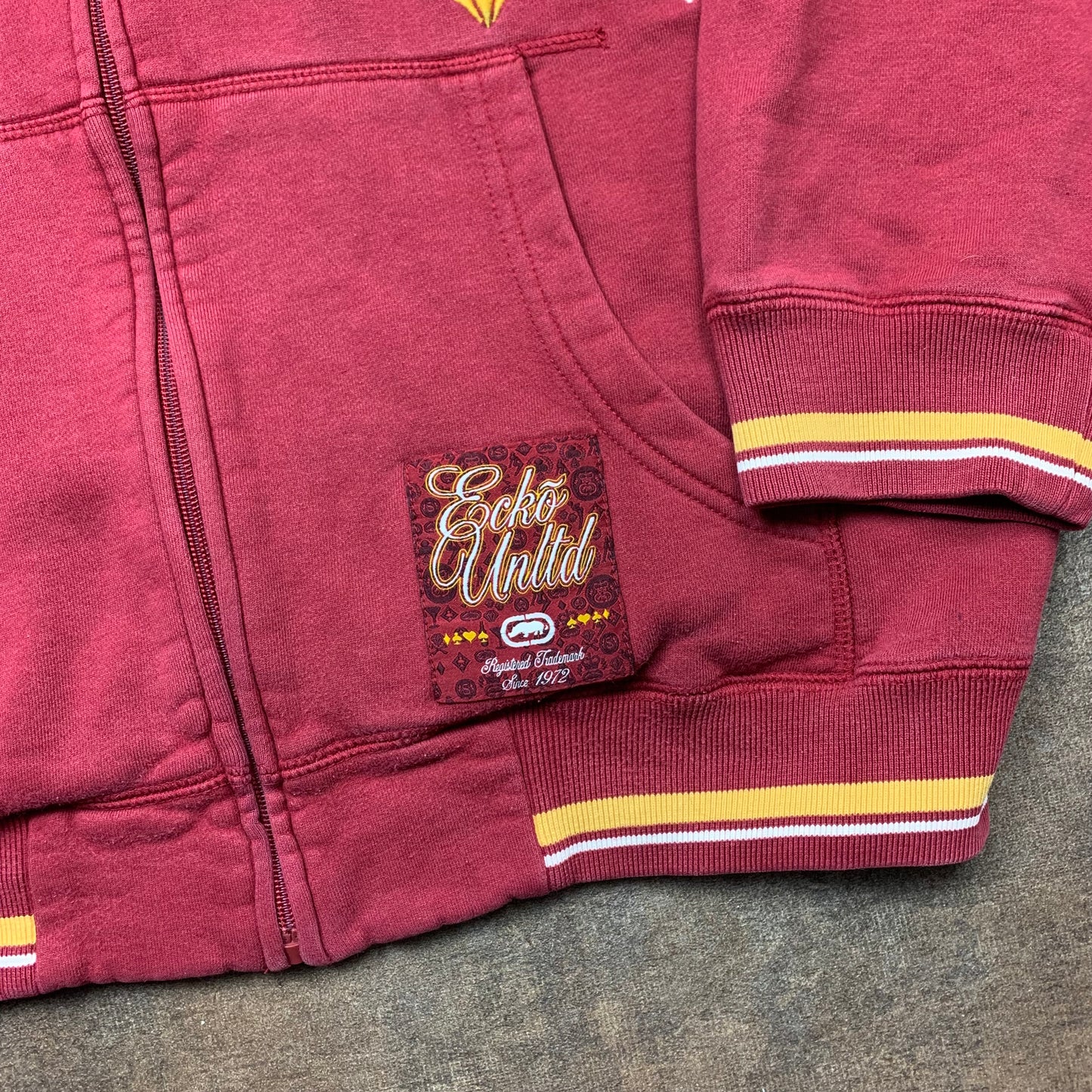 Ecko Unltd. 00s embroidered graphic hoodie (L)