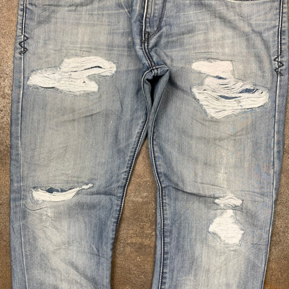 Levi's Silvertab 00s slim fit ripped jeans (32")
