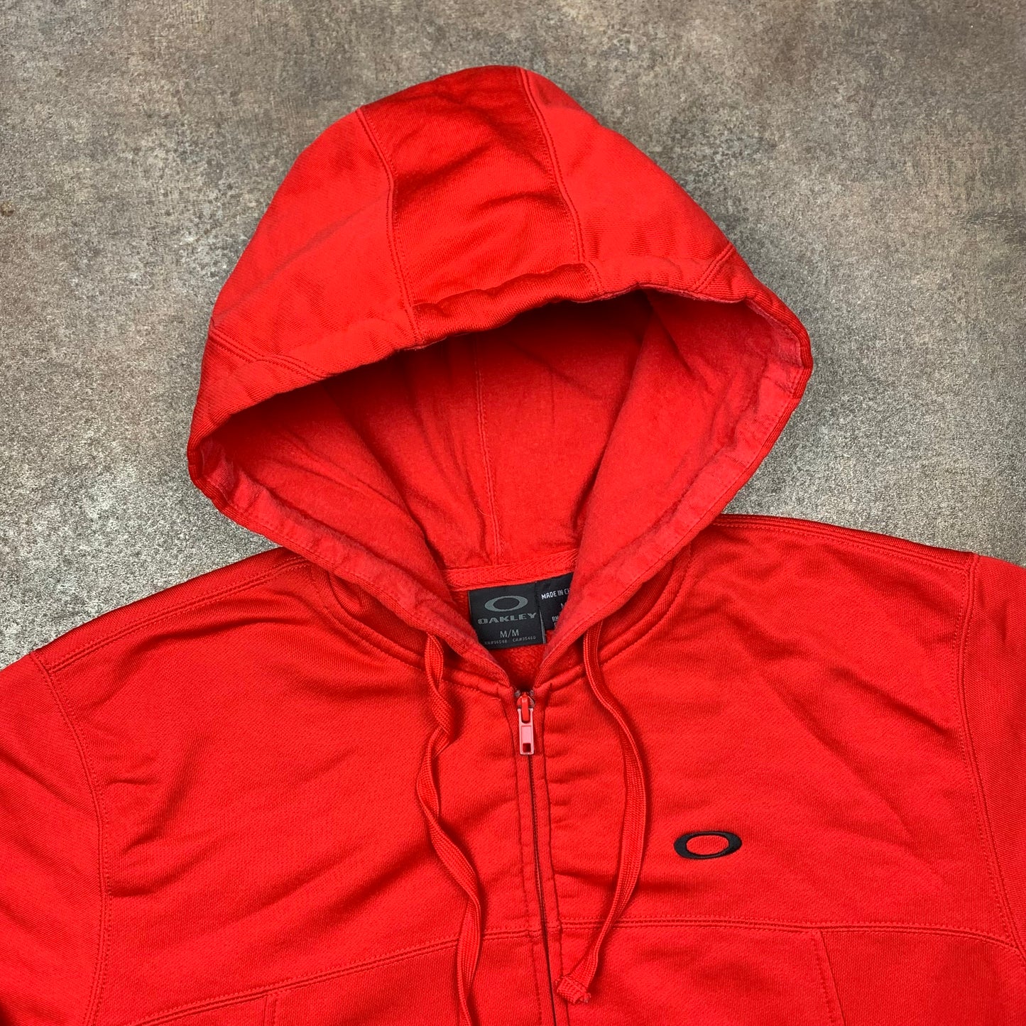Oakley 00s red graphic zip hoodie (M)