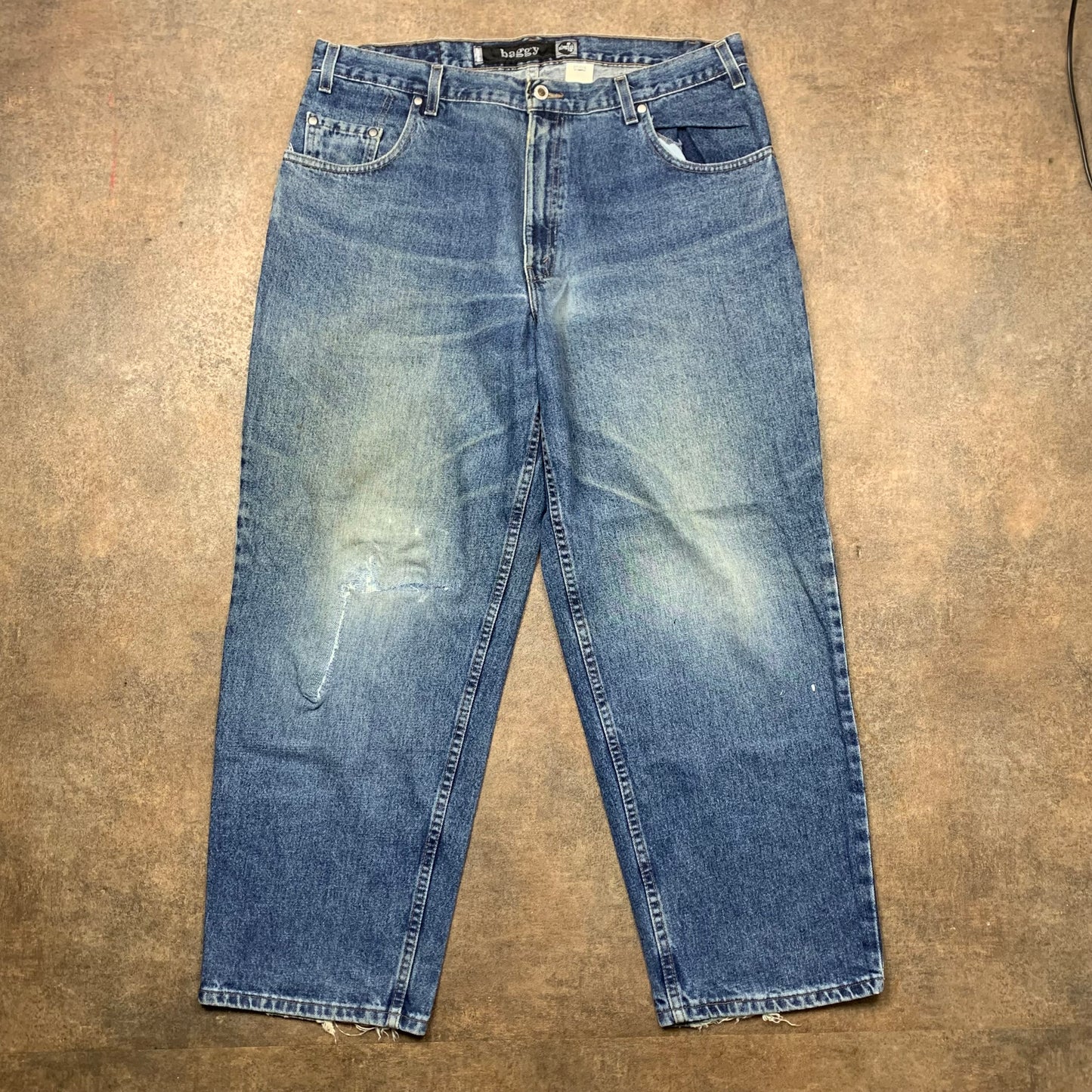 Levi's Silvertab 00s baggy faded jeans (38")