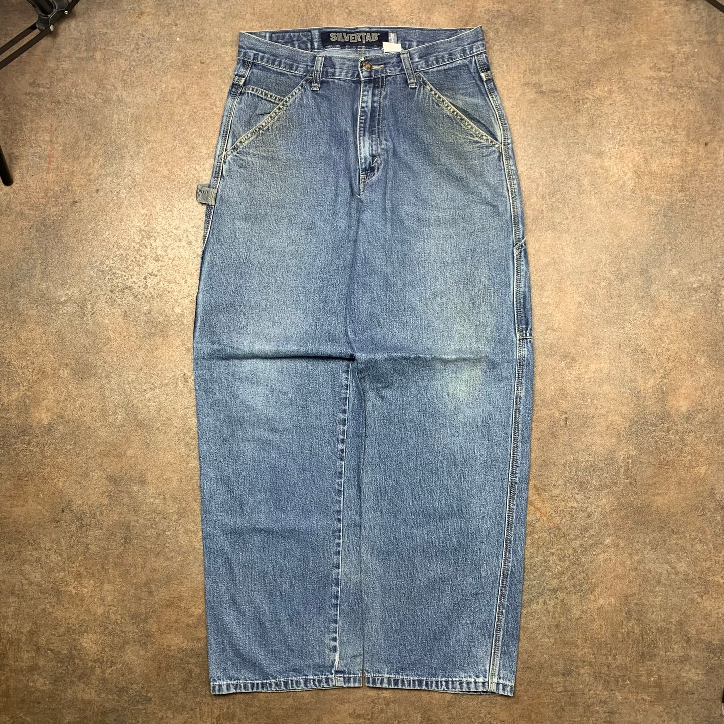 Levi's Silvertab 00s carpenter baggy jeans
