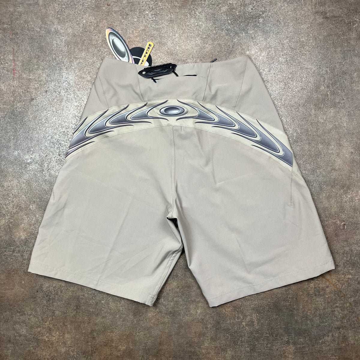 Oakley Software 00s graphic boardshorts (32")