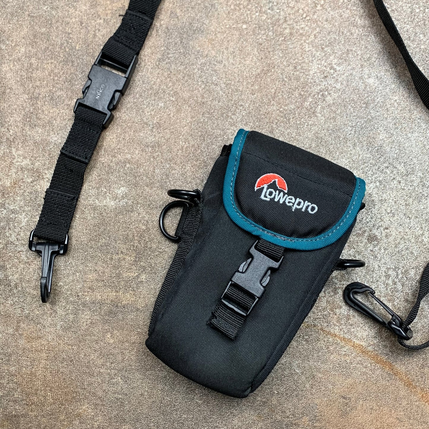 Lowepro 00s black graphic shoulder sling bag