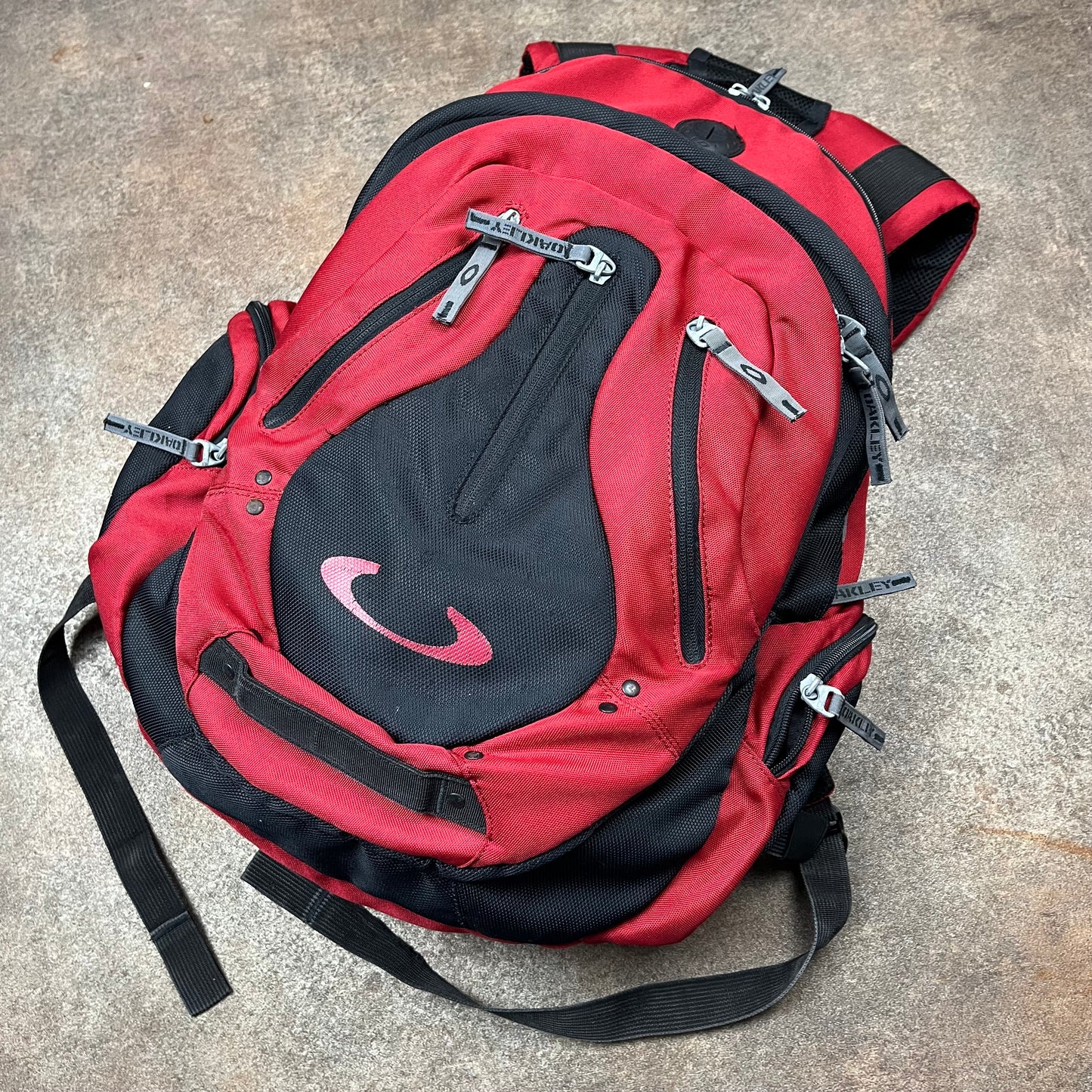 Oakley 00s utilised backpack