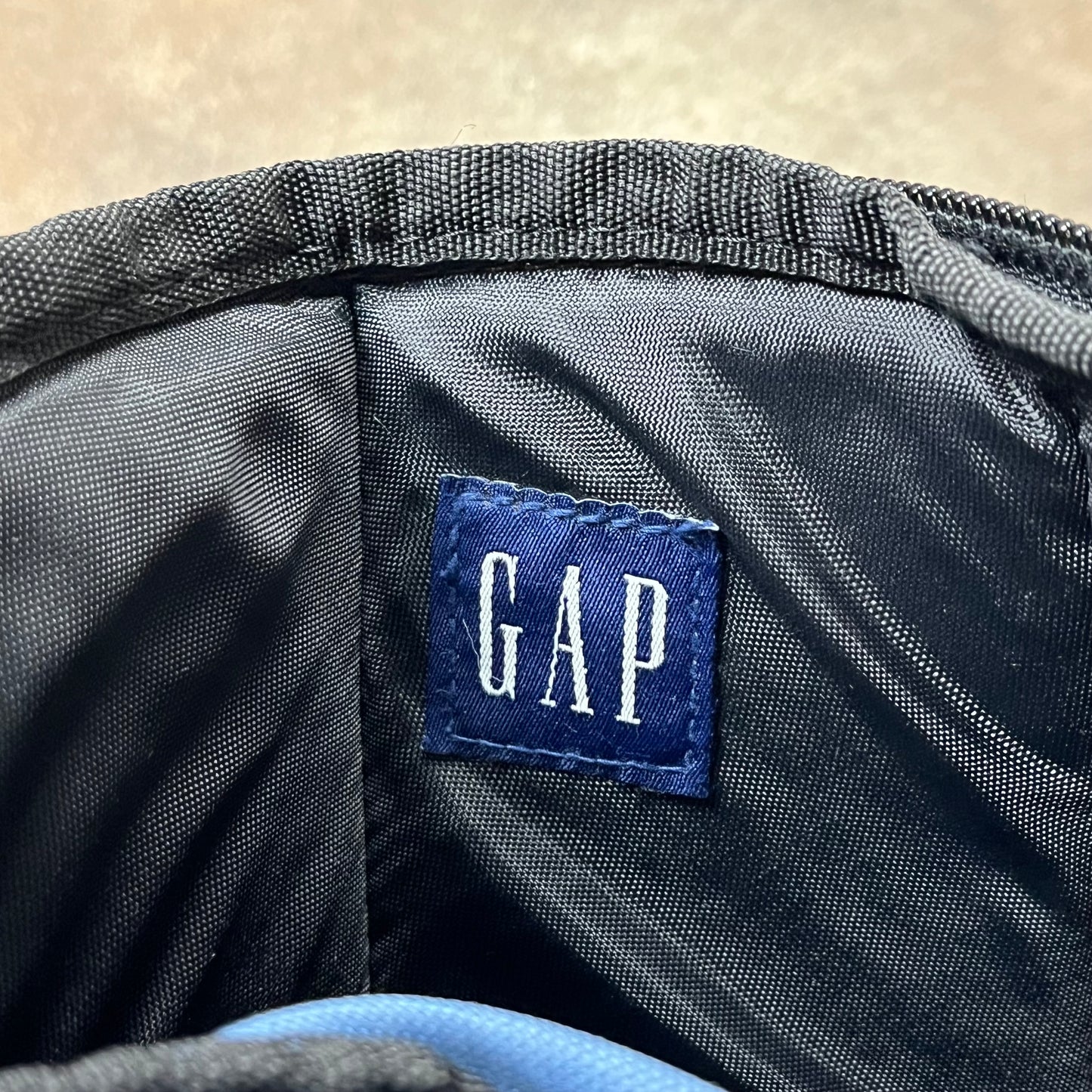 Gap 00s blue sling bag