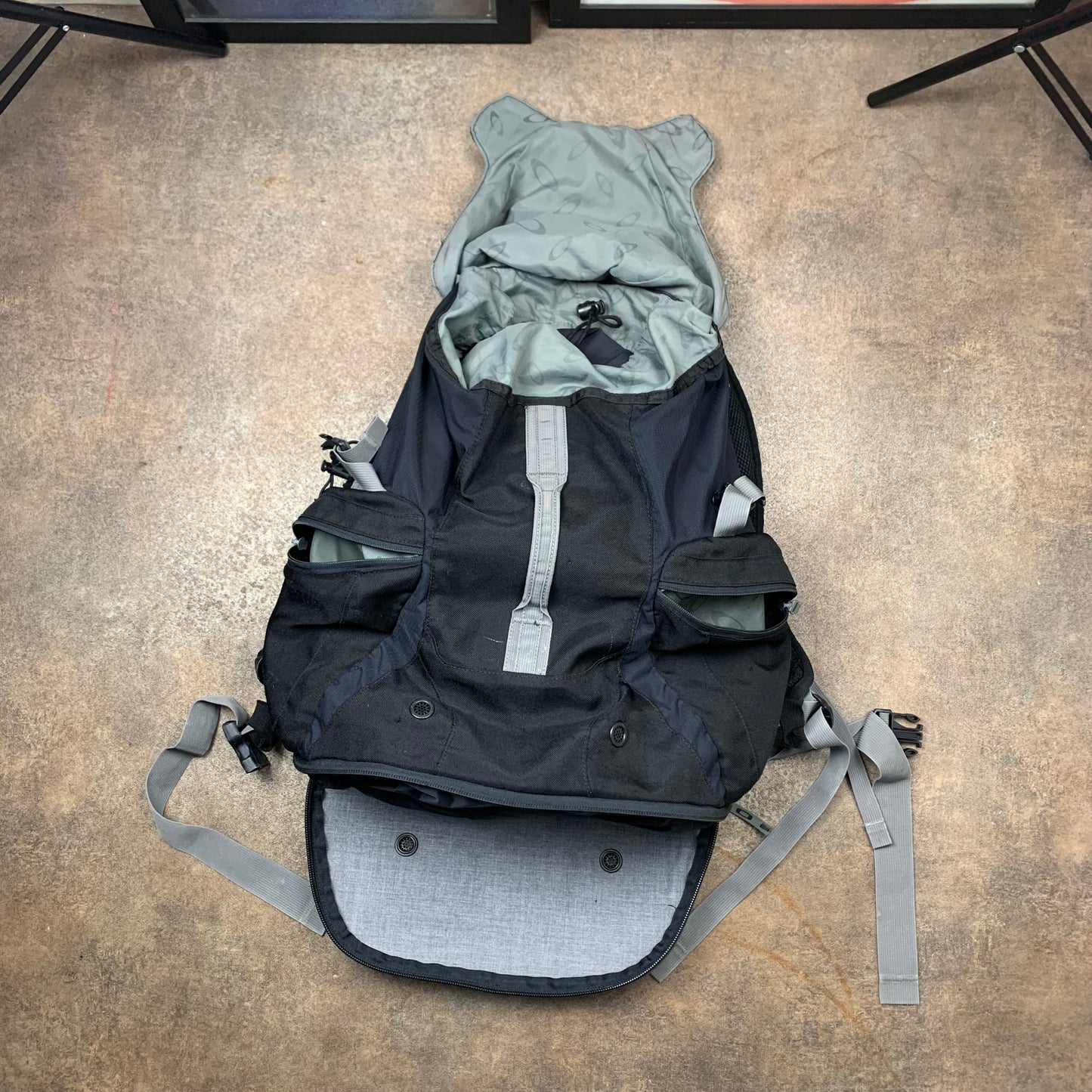 Oakley 00s large utilised backpack
