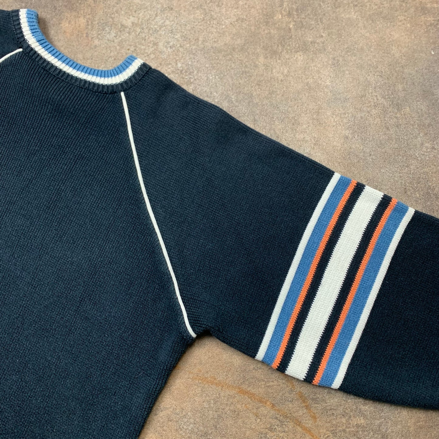 Billabong 90s navy knit sweater (L)