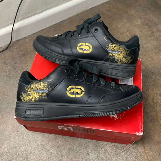 Ecko Unltd. 00s black gold trainers