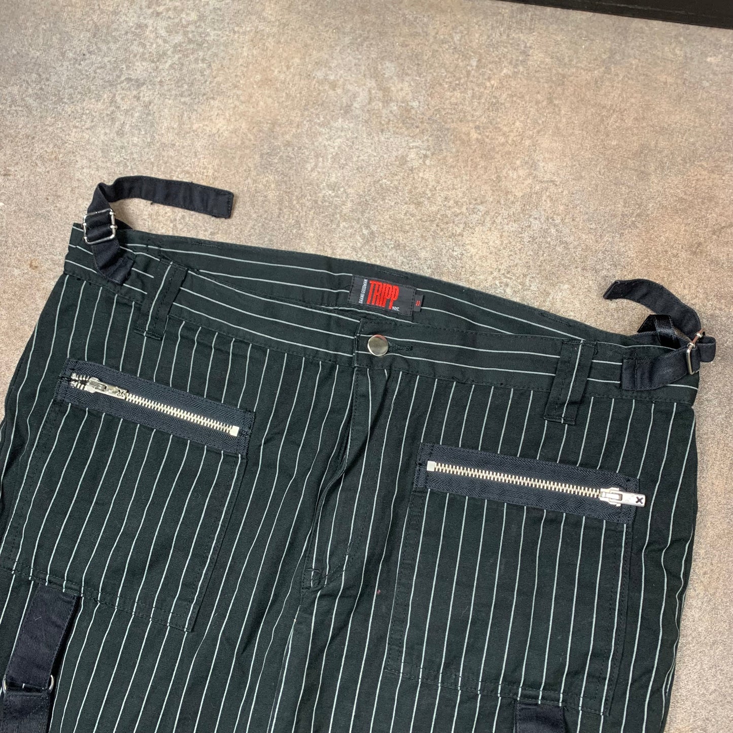 Tripp NYC 90s black pinstripe maxi skirt (M)