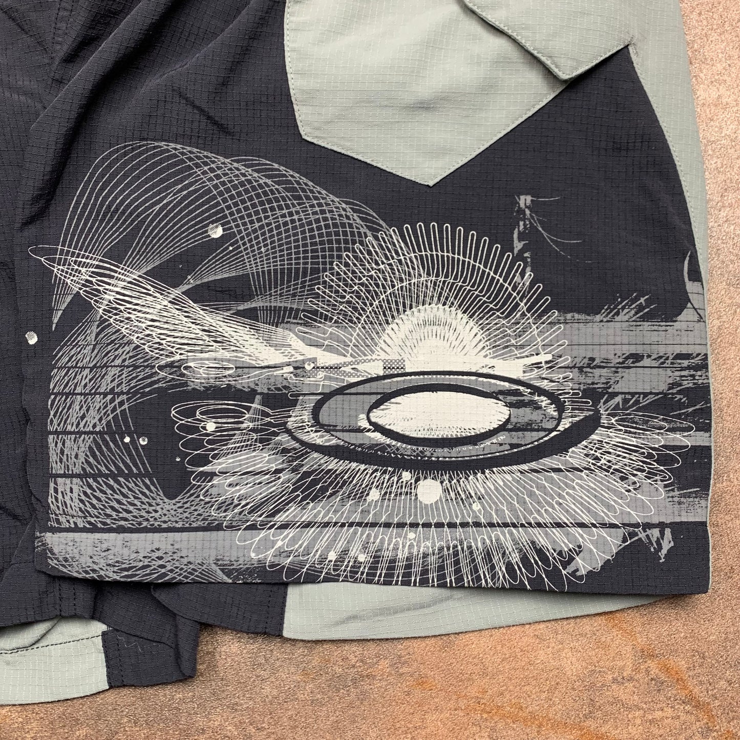 Oakley 00s baggy MTB graphic shorts (L)