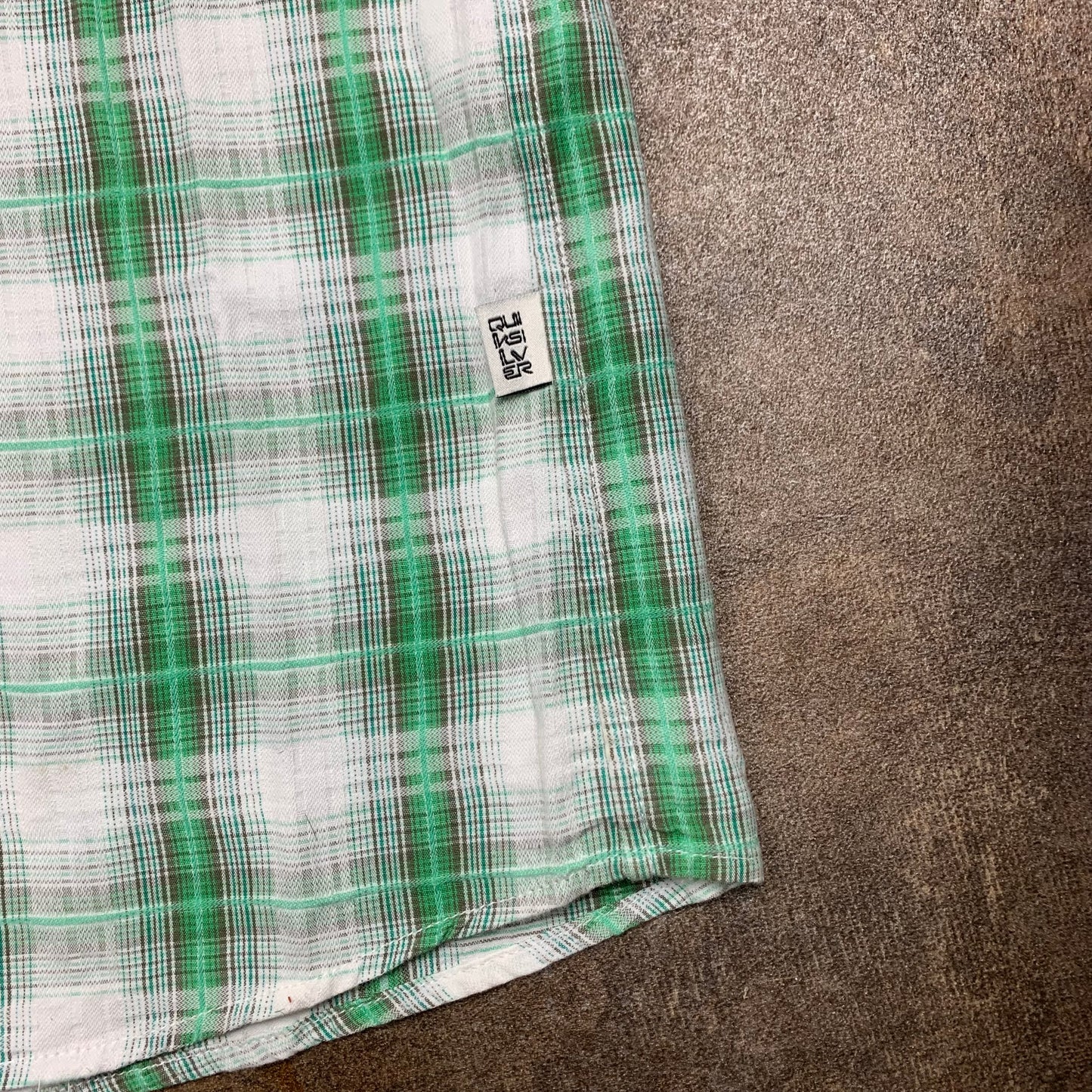 Quiksilver 00s plaid button shirt (S)