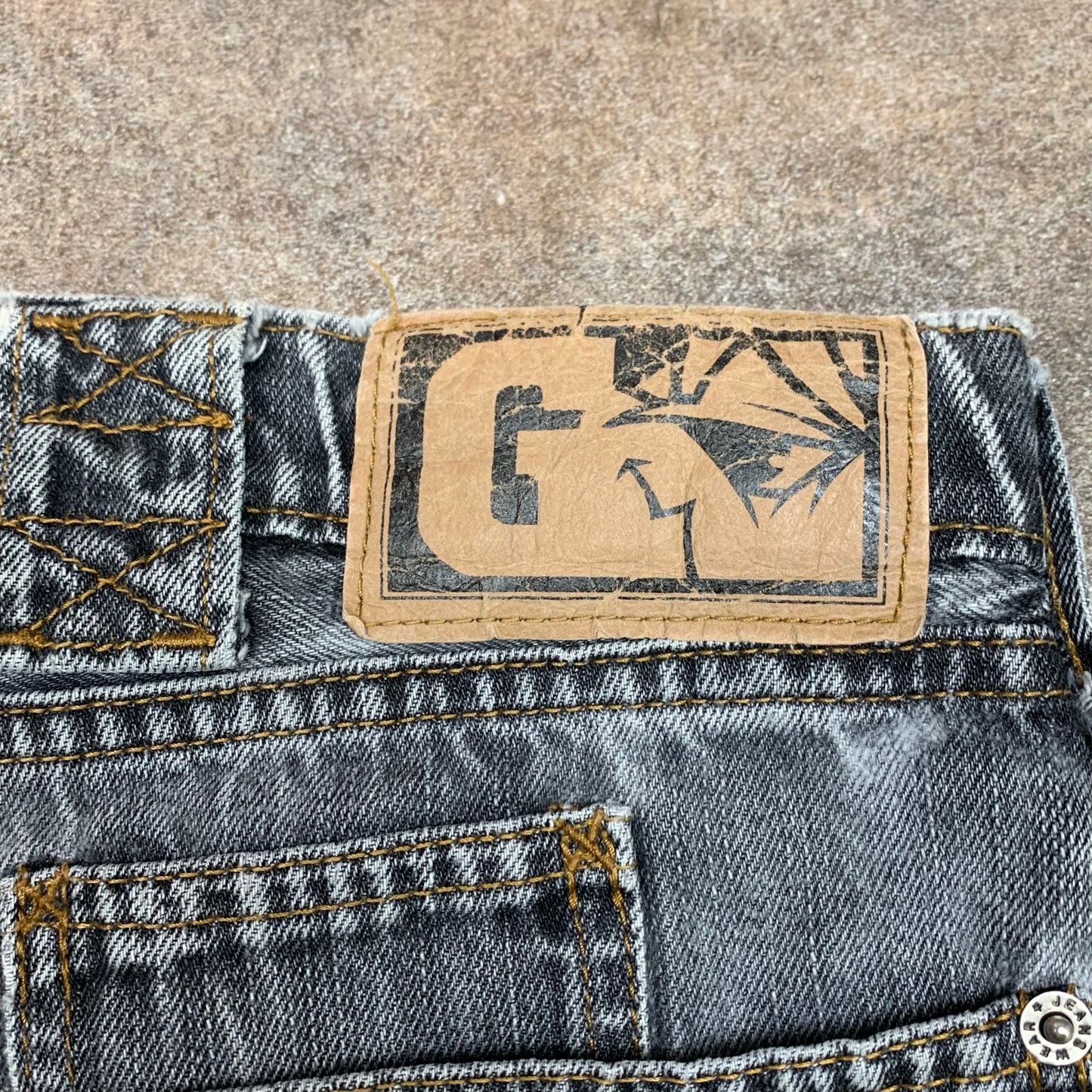 Goeland 00s baggy embroidered jeans