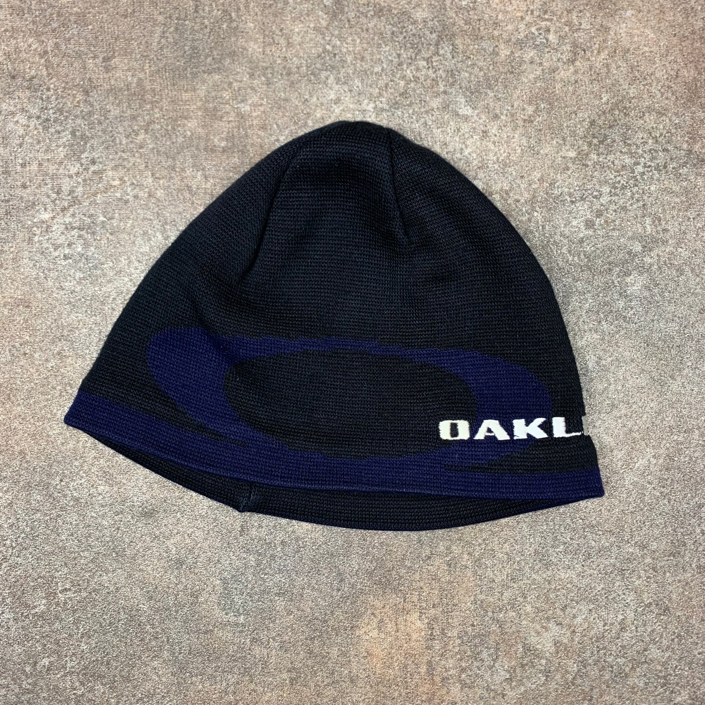 Oakley Software 00s graphic beanie