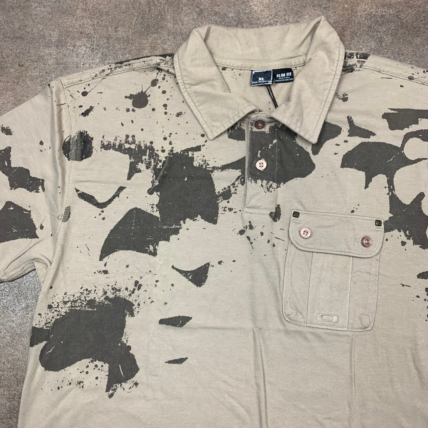 Oakley 00s deadstock graphic polo (XL)