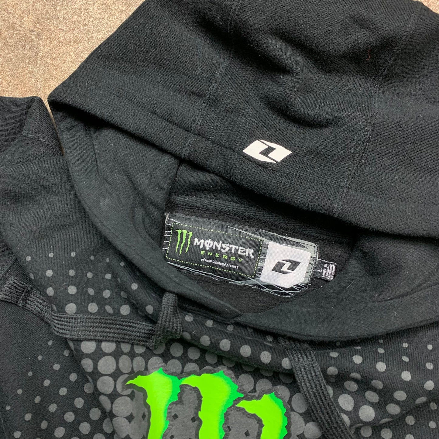 One Industries x Monster Energy 00s graphic hoodie (L)