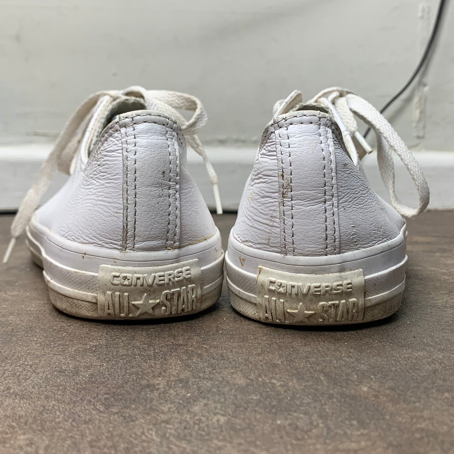 Converse 00s Chuck Taylor low top shoes