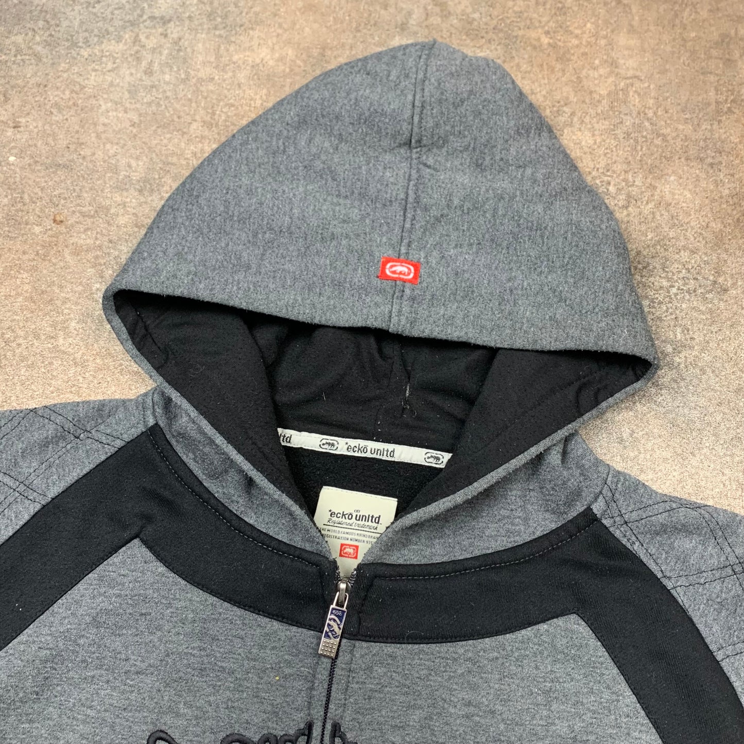 Ecko Unltd 00s grey black grunge hoodie (XL)