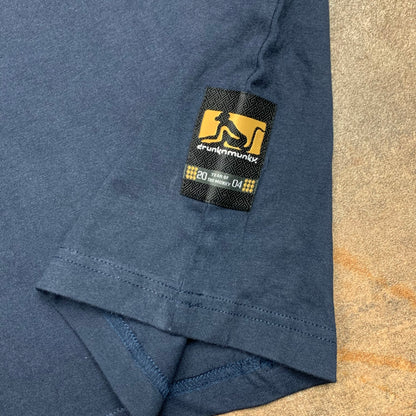 Drunknmunky 00s graphic navy tee (S)