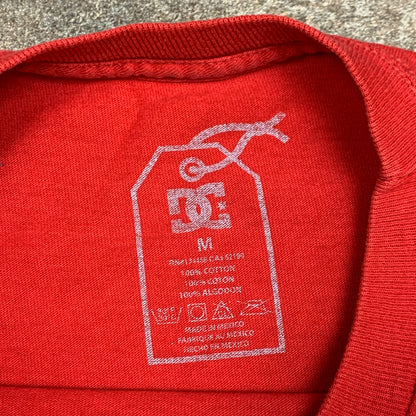 DC Shoes 00s red graphic boxy tee