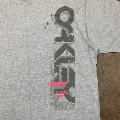 Oakley Software 00s graphic tee (L)