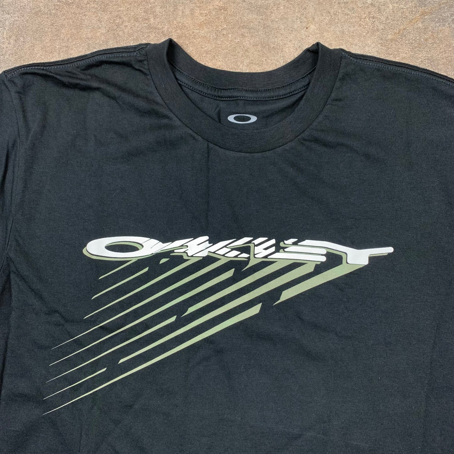 Oakley 00s deadstock graphic tee (S)