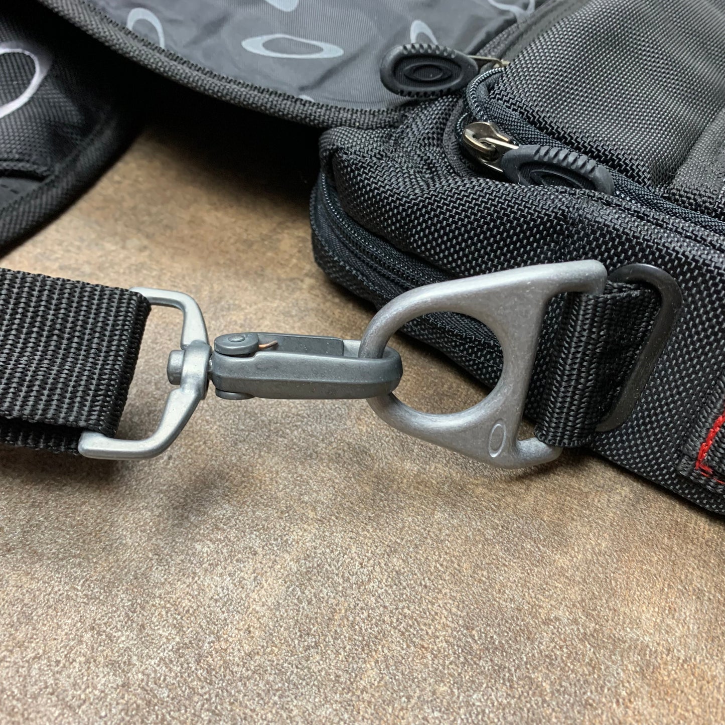 Oakley 00s technical laptop bag