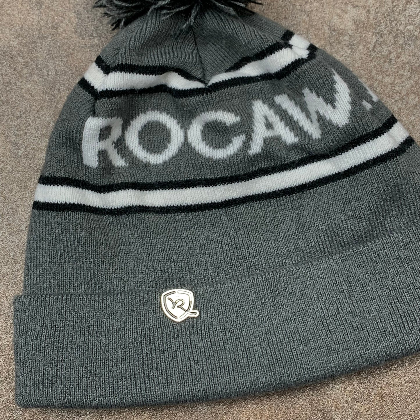 Rocawear 00s grey bobble beanie hat