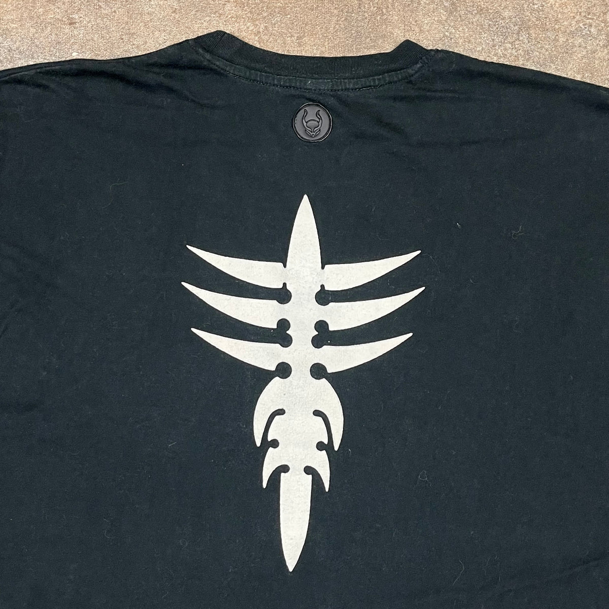 Cyberdog 00s spine graphic tee (M)