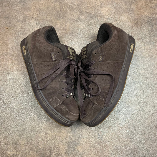 Etnies 00s brown kingpin trainers