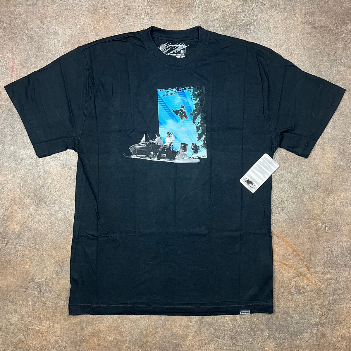 Oakley 00s deadstock graphic tee (L)