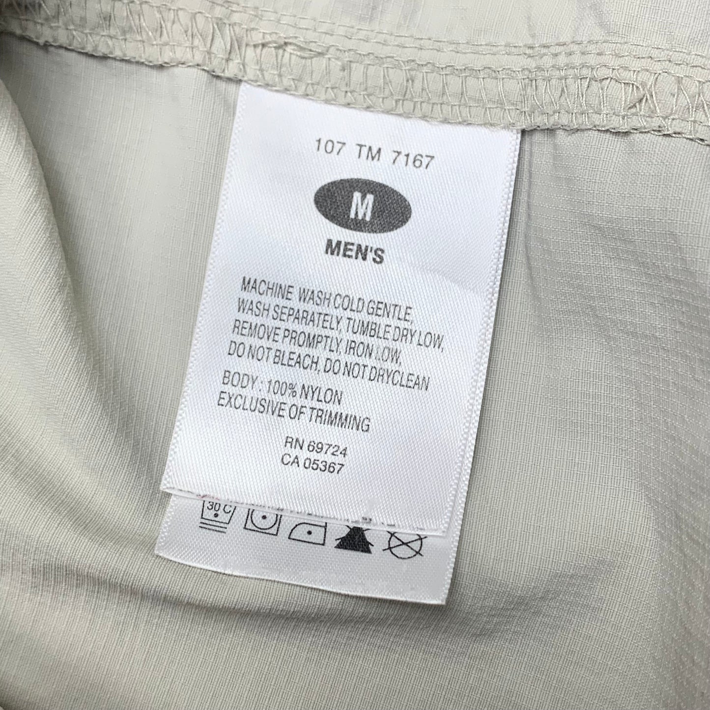 Columbia Titanium white cream utilised shirt