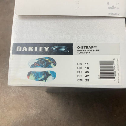 Oakley 00s Canvas graphic flip flops