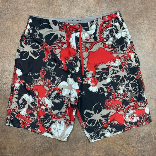 Oakley 00s black red grey graphic baggy boardshorts
