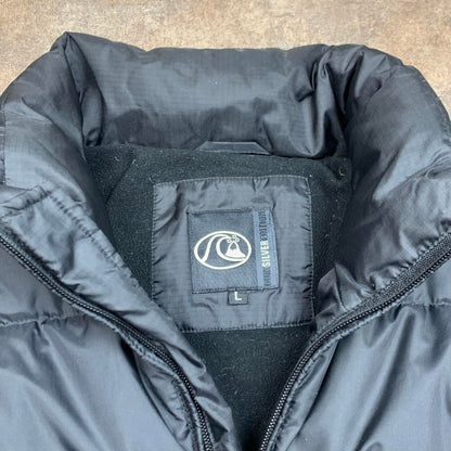 Quiksilver 90s black puffer jacket (L)