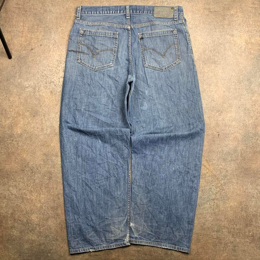 Levi’s Silvertab 00s baggy navy blue denim jeans