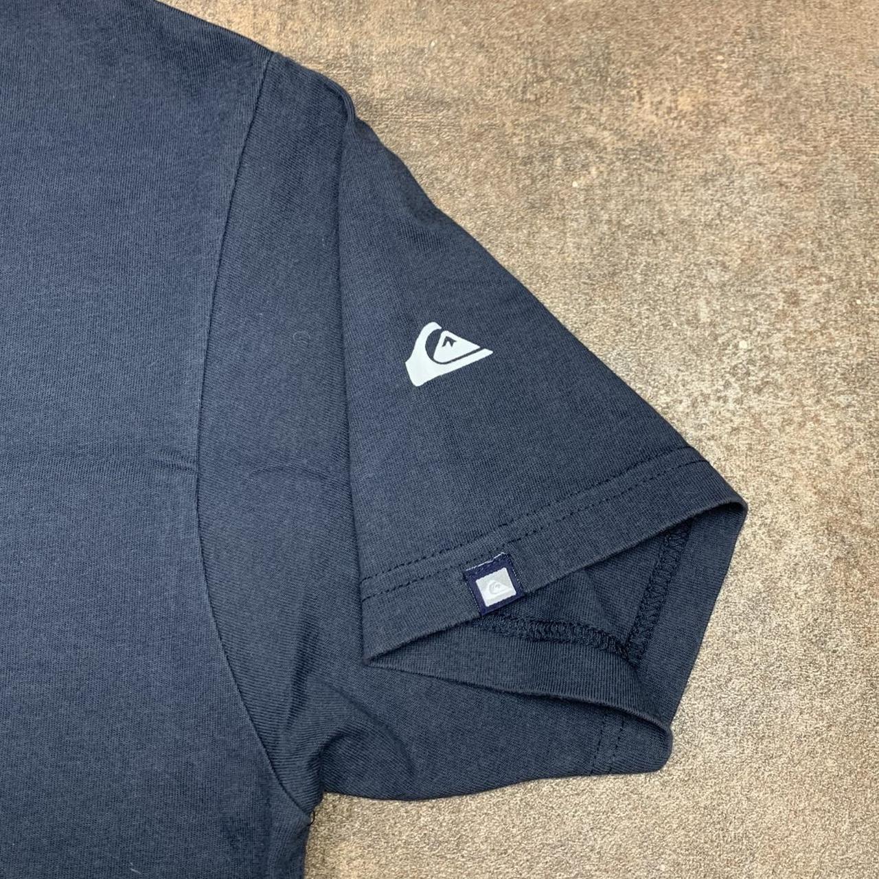 Quiksilver 90s navy graphic tee