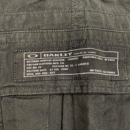 Oakley 00s Flying Tiger black baggy cargo jorts