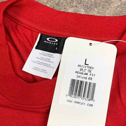 Oakley 00s red graphic boxy tee