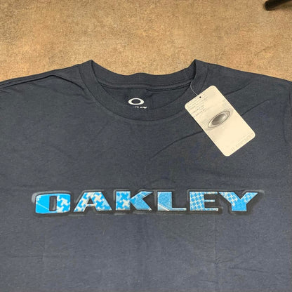 Oakley 00s navy logo graphic tee