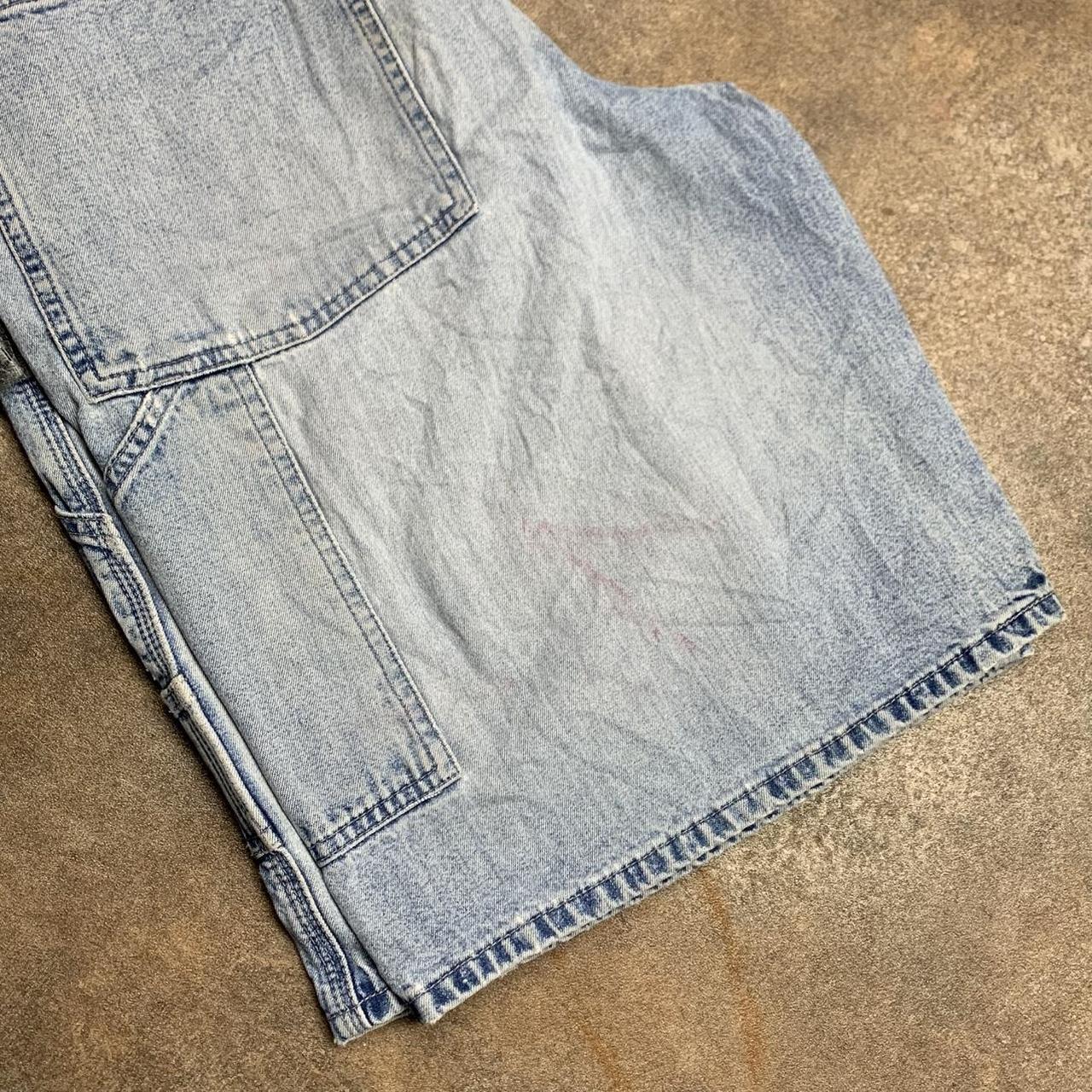 Levi’s Silvertab 90s baggy carpenter jorts (32")