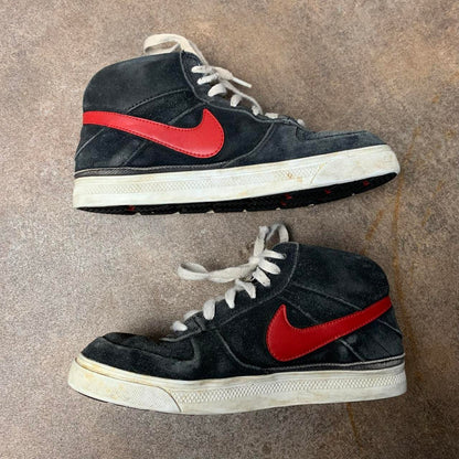 Nike 6.0 black 00s red skate trainers