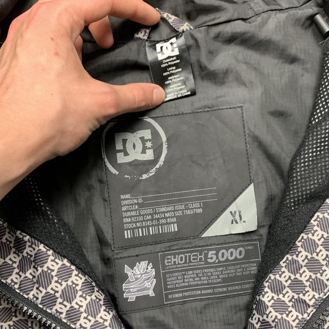 DC Shoes 00s graphic checked grey ski jacket